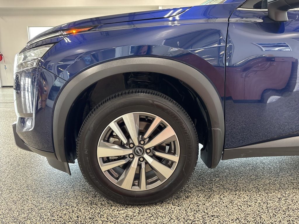 2023 Nissan Pathfinder SL 4WD