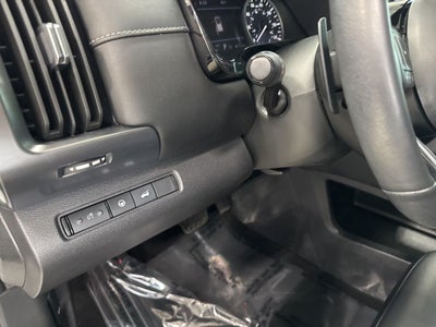 2023 Nissan Pathfinder SL 4WD