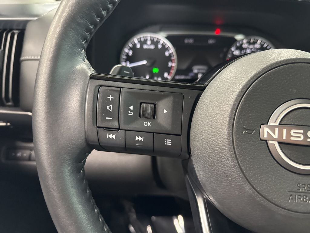 2023 Nissan Pathfinder SL 4WD