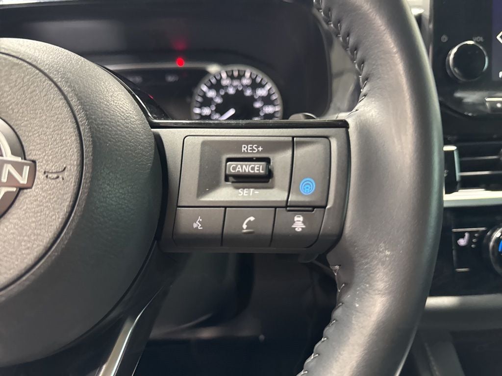 2023 Nissan Pathfinder SL 4WD