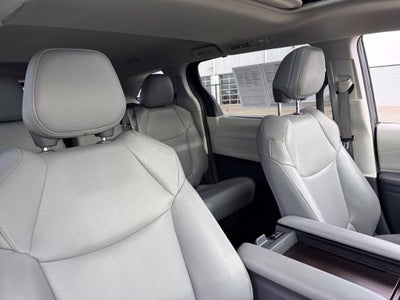 2024 Toyota Sienna LE