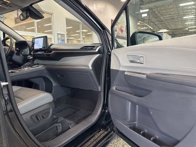 2024 Toyota Sienna XLE 7 Passenger