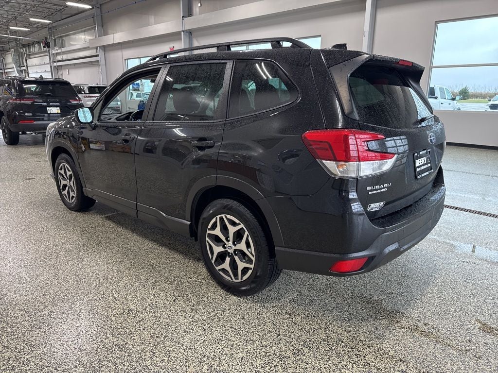 2023 Subaru Forester Premium