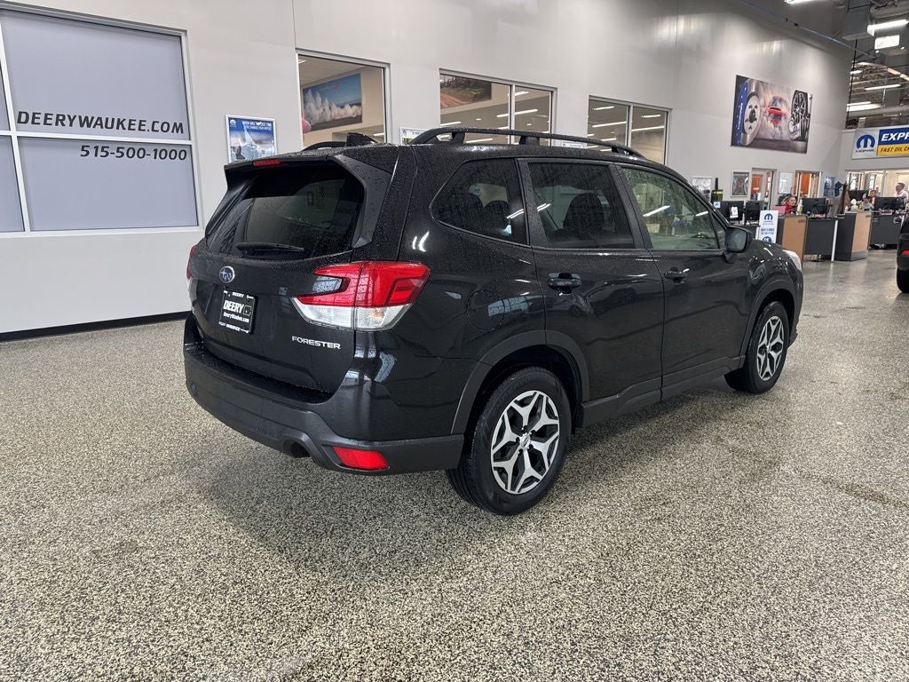 2023 Subaru Forester Premium
