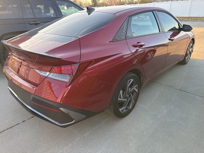 2025 Hyundai Elantra SEL Sport