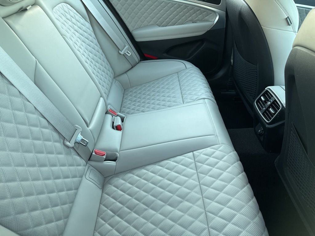 2023 Genesis G70 3.3T AWD