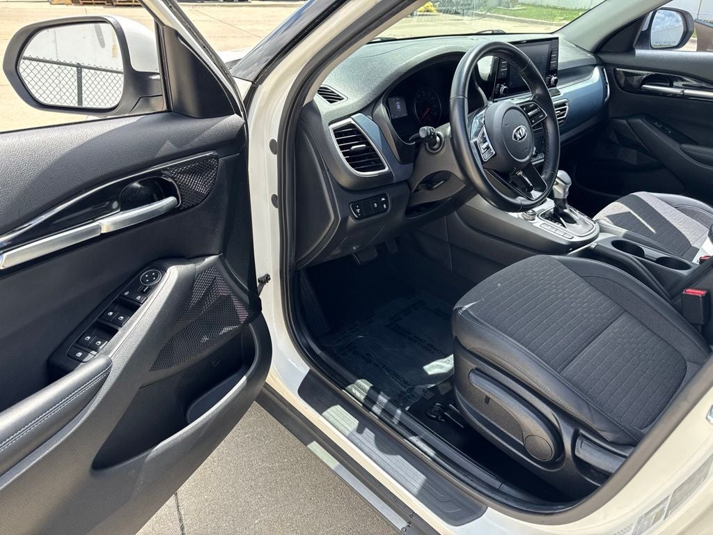 2021 Kia Seltos S
