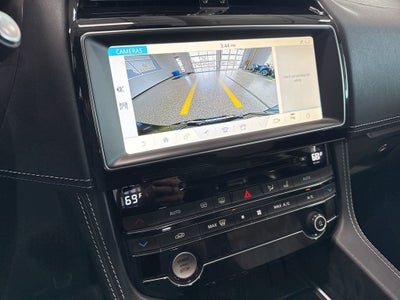 2019 Jaguar F-PACE 30t R-Sport