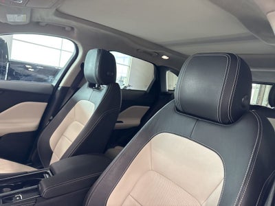2019 Jaguar F-PACE 30t R-Sport
