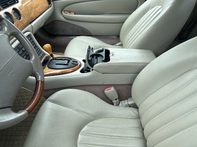 2001 Jaguar XK8 XK8