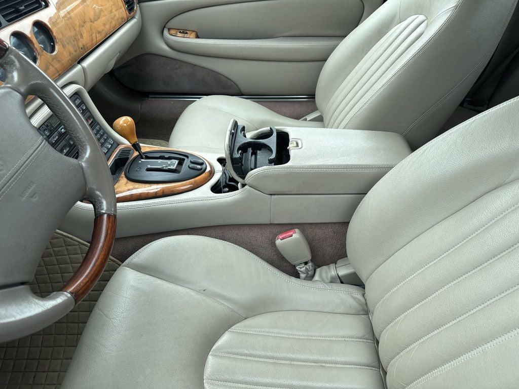 2001 Jaguar XK8 XK8