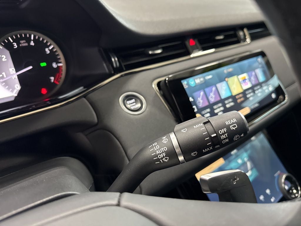 2023 Land Rover Range Rover Evoque R-Dynamic SE
