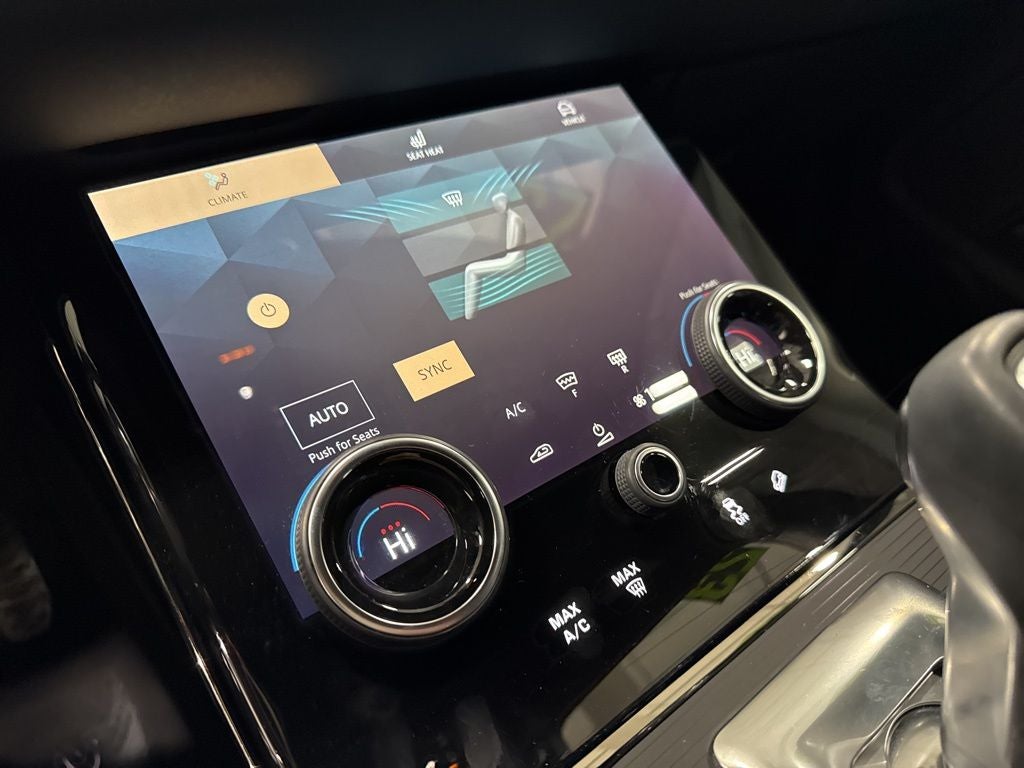 2023 Land Rover Range Rover Evoque R-Dynamic SE