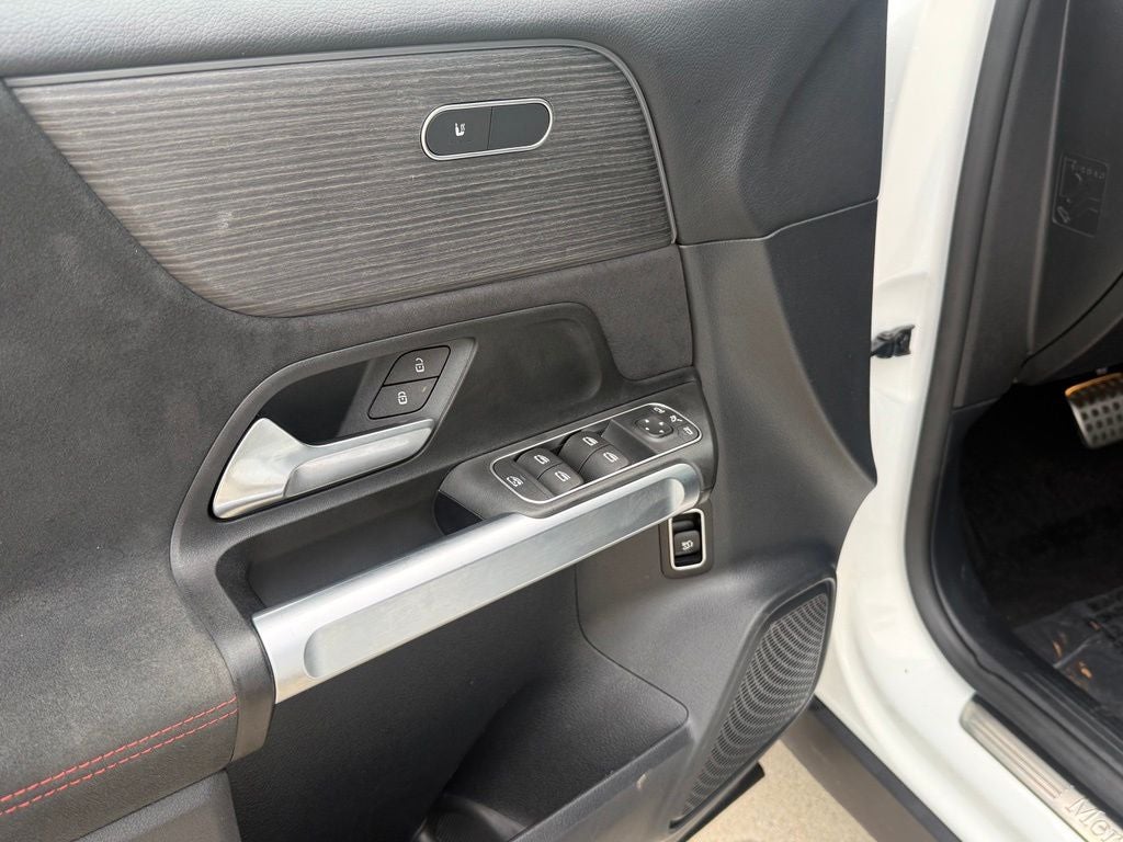 2022 Mercedes-Benz GLB 250 4MATIC®