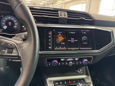 2025 Audi Q3 Premium 45 TFSI S line quattro Tiptronic