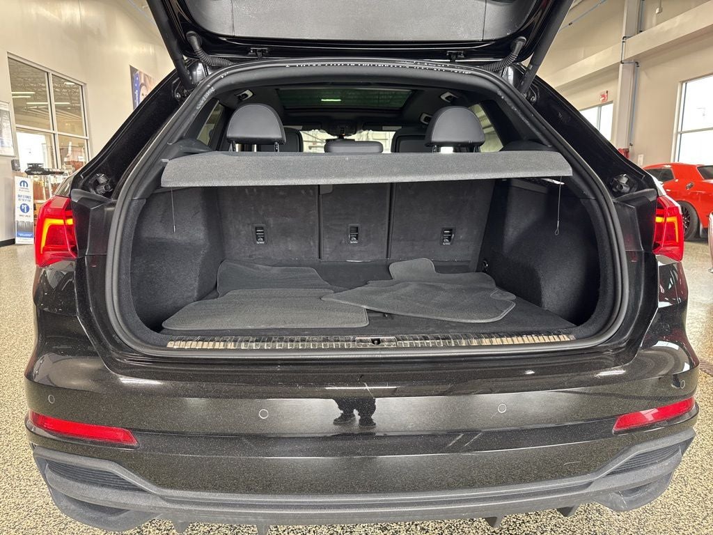 2025 Audi Q3 Premium 45 TFSI S line quattro Tiptronic