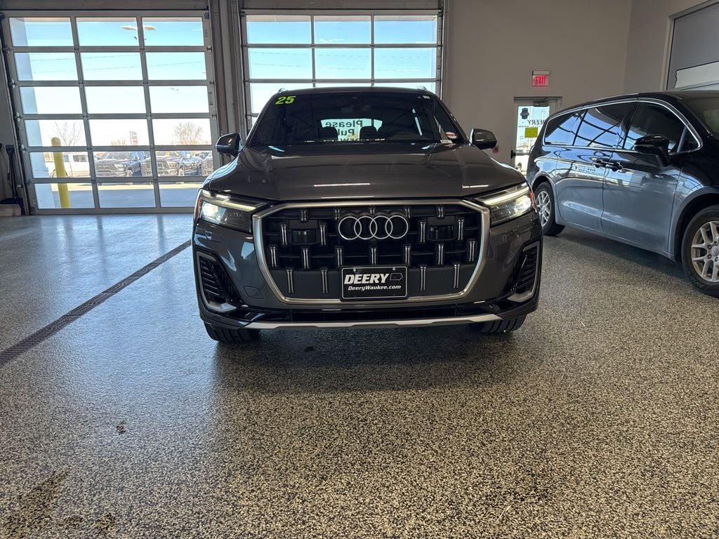 2025 Audi Q7 Premium Plus 55 TFSI quattro Tiptronic