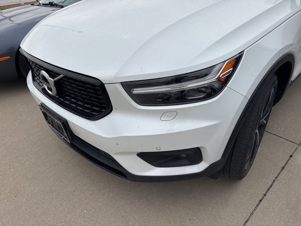 2020 Volvo XC40 T5 R-Design