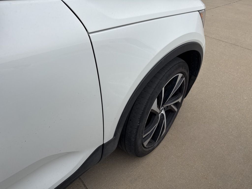 2020 Volvo XC40 T5 R-Design