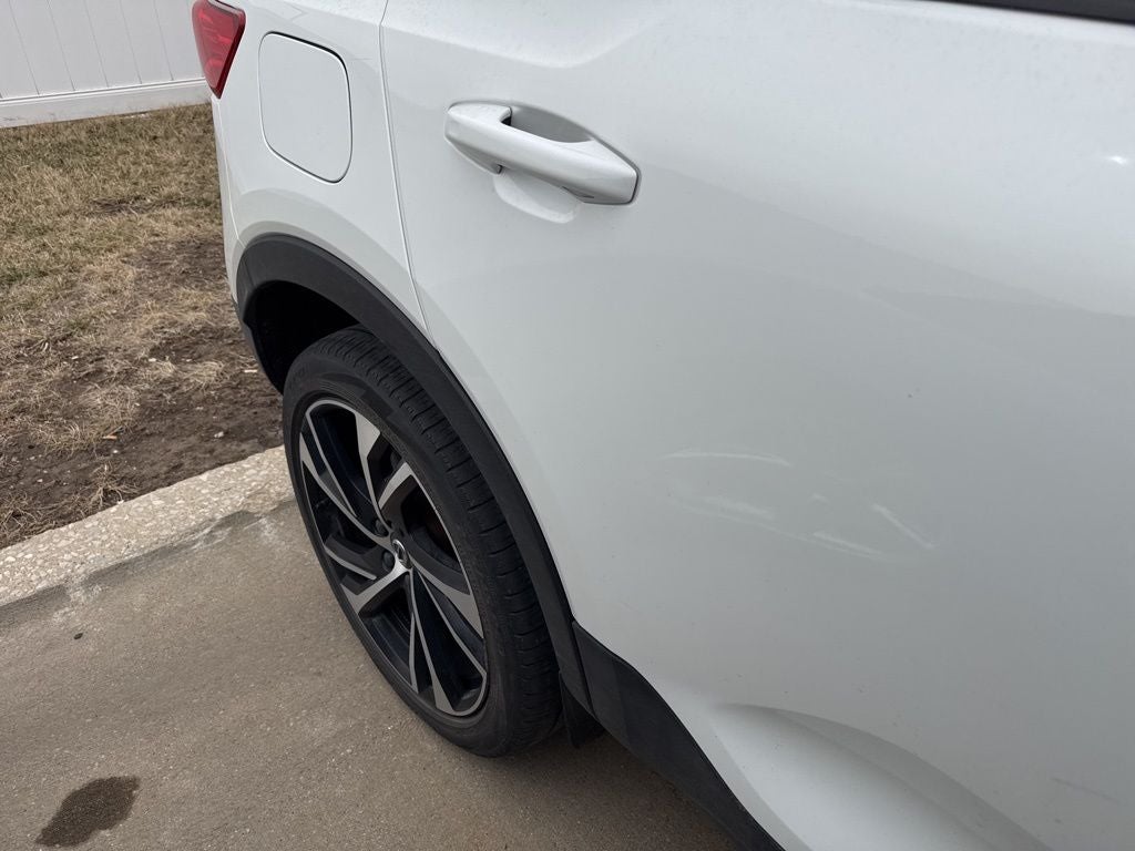 2020 Volvo XC40 T5 R-Design