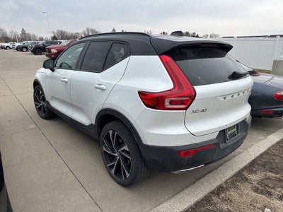 2020 Volvo XC40 T5 R-Design