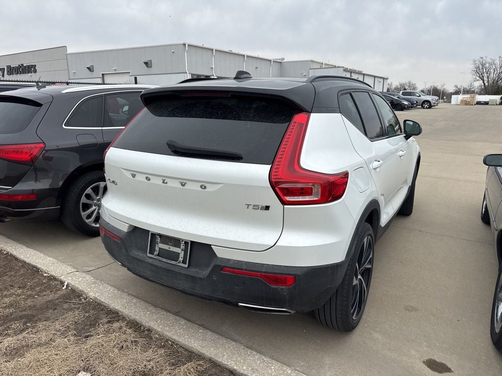 2020 Volvo XC40 T5 R-Design