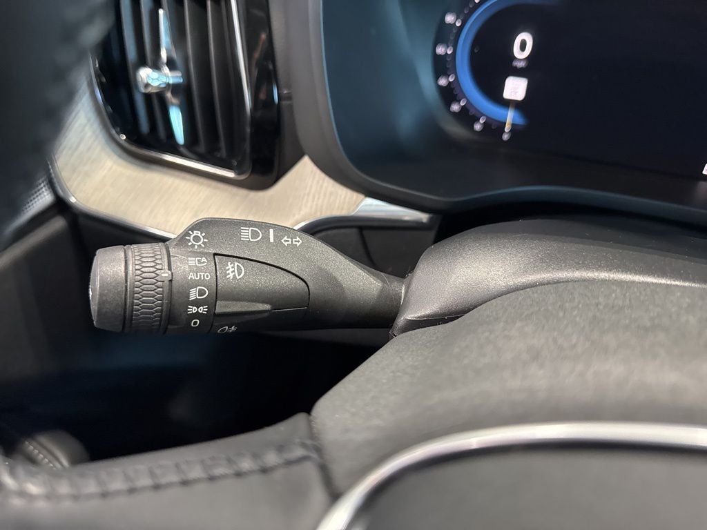 2022 Volvo XC60 Recharge Plug-In Hybrid T8 Inscription