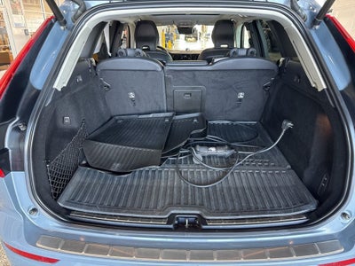 2022 Volvo XC60 Recharge Plug-In Hybrid T8 Inscription
